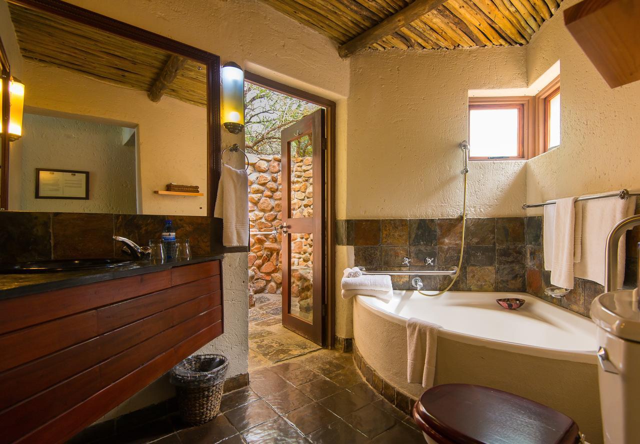 Tau Game Lodge Madikwe Game Reserve Eksteriør bilde