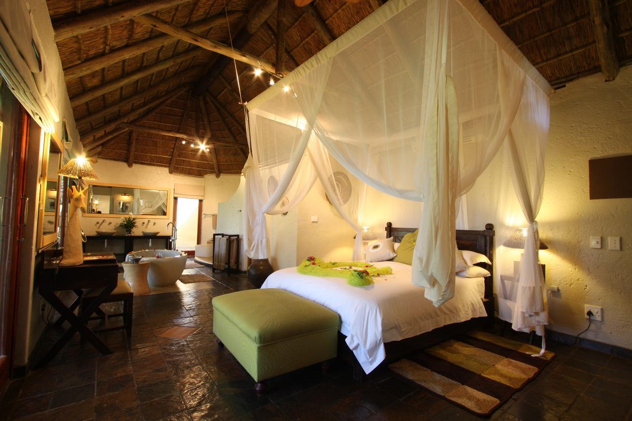 Tau Game Lodge Madikwe Game Reserve Eksteriør bilde