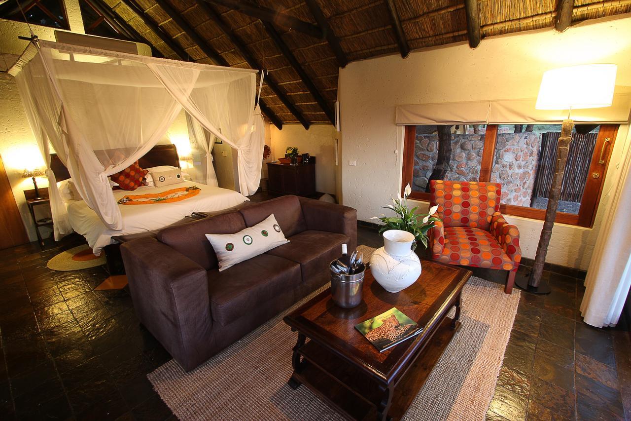 Tau Game Lodge Madikwe Game Reserve Eksteriør bilde